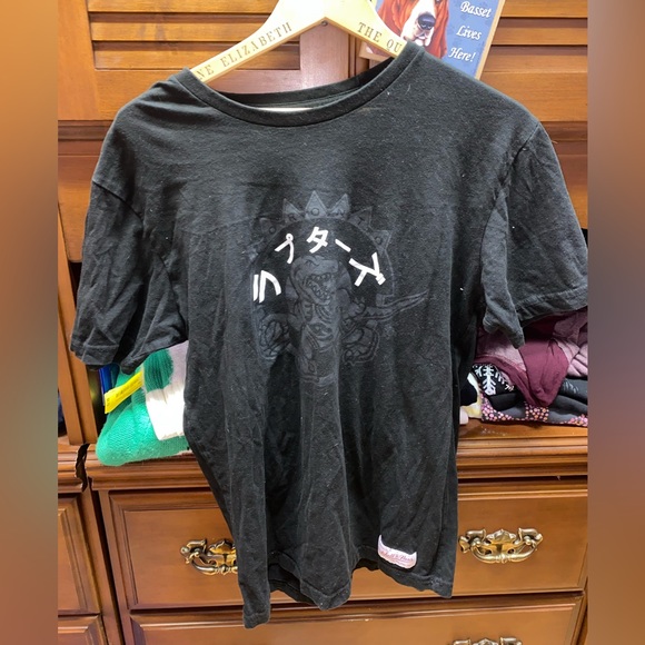 Black Chinese Lettering Raptors T-shirt - Picture 1 of 4